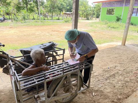 โครงการป้องกันและให้ความรู้โรคที่ป้องกันได้ด้วยวัคซีน ม.8