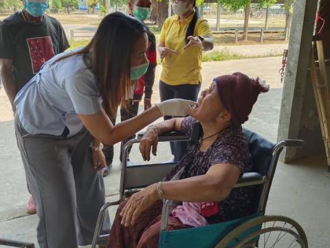 โครงการส่งเสริมและให้ความรู้การดูแลสุขภาพช่องปากและฟัน ม.3