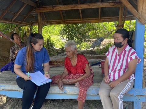 การออกสำรวจข้อมูลและบันทึกข้อมูลการประเมินครอบครัวกลุ่มเปราบาง