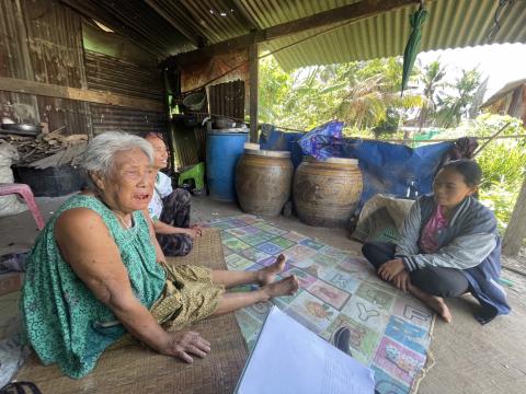 การออกสำรวจข้อมูลและบันทึกข้อมูลการประเมินครอบครัวกลุ่มเปราบาง