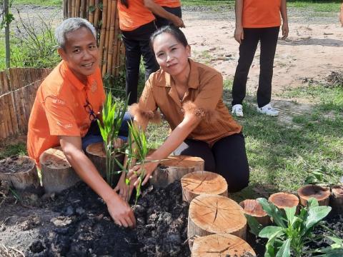 โครงการ 1 อปท. 1 สวนสมุนไพร