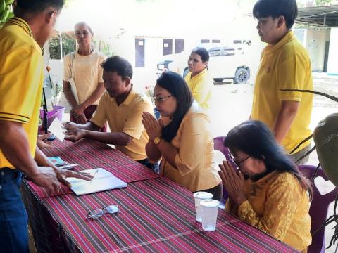 ร่วมพิธีเจริญพระพุทธมนต์เฉลิมพระเกียรติ ฯ