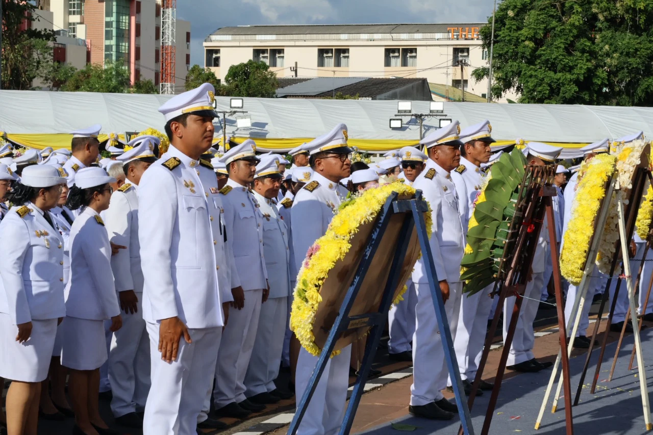 ๑๓ ตุลาคม วันนวมินทรมหาราช  พระบาทสมเด็จพระบรมชนกาธิเบศร มหาภูมิพลอดุลยเดชมหาราช บรมนาถบพิตร